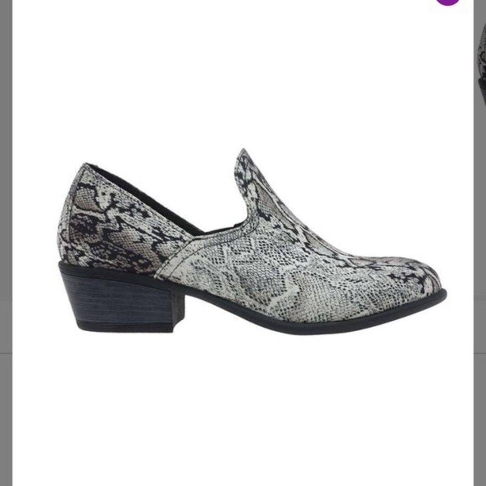 NIB-Pierre Dumas Snakeskin-Print Bootie